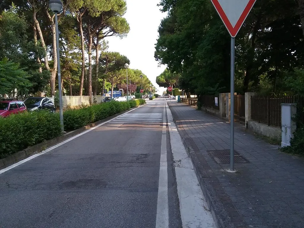 Casa Marialuigia - Appartamenti Solo Per Famiglie Lido di Jesolo 0*,  Italy