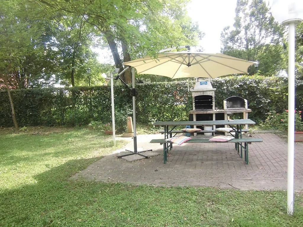 Casa Marialuigia - Appartamenti Solo Per Famiglie Lido di Jesolo 0*,